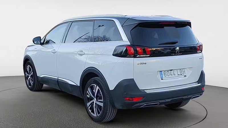 Peugeot 5008 • 2019 • 87,374 km 4
