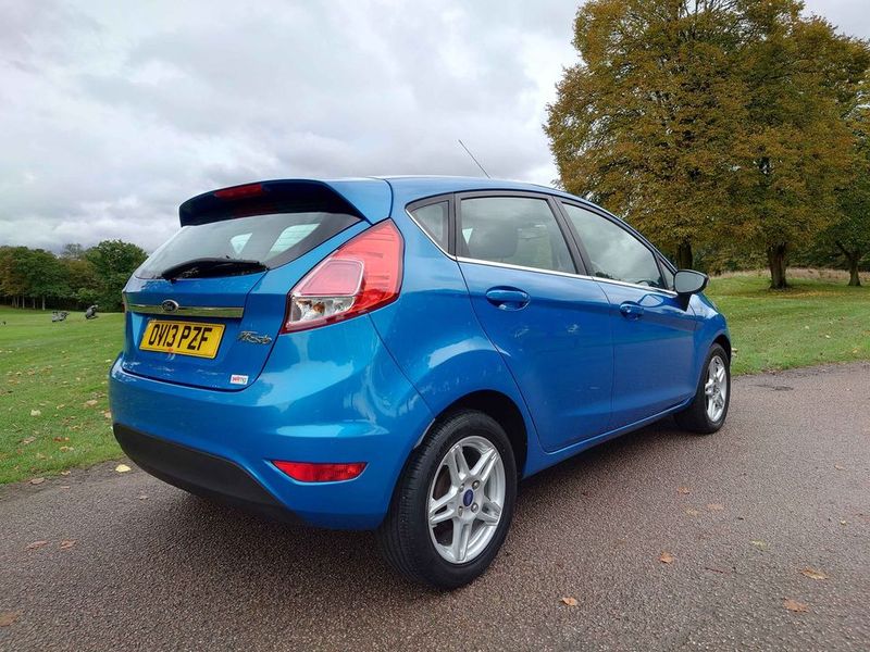 Ford Fiesta • 2013 • 48,000 km 4