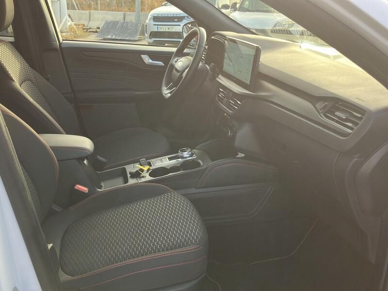 Ford Kuga • 2025 • 6,698 km 21