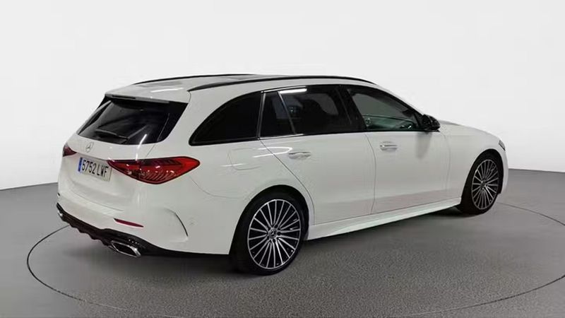 Mercedes-Benz C-Class • 2022 • 62,662 km 6