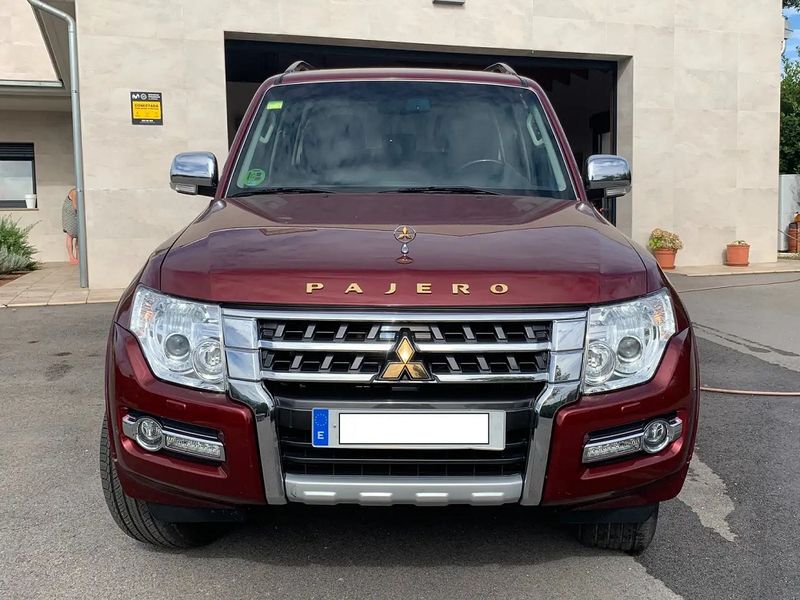 Mitsubishi Pajero • 2017 • 128,200 km 8