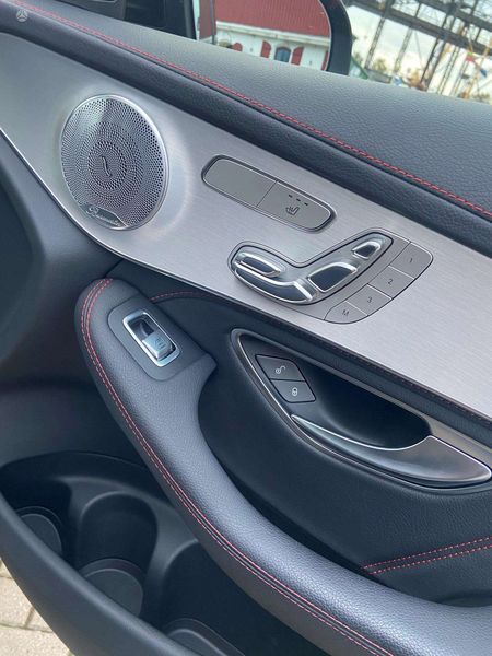 Mercedes-Benz GLC • 2018 • 133,000 km 5