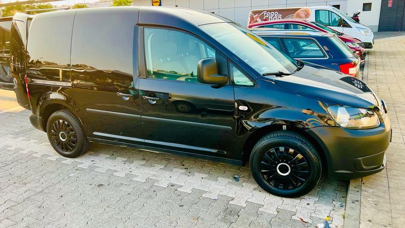 Volkswagen Caddy • 2013 • 13 km 17