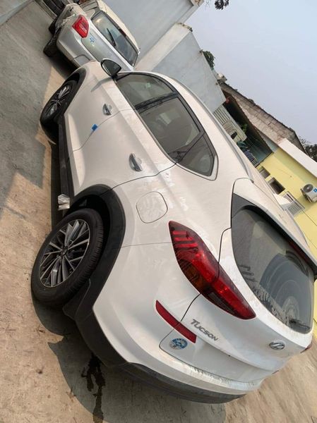 Hyundai Tucson • 2020 • 25,000 km 3