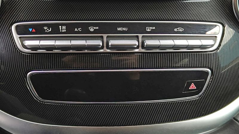 Mercedes-Benz 200 D • 2018 • 146,089 km 12