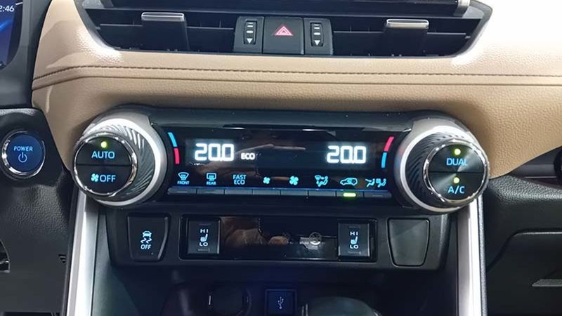 Toyota RAV4 Hybrid • 2020 • 10,501 km 33