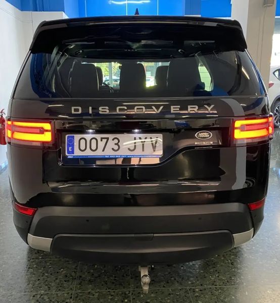 Land Rover Discovery • 2017 • 120,000 km 12