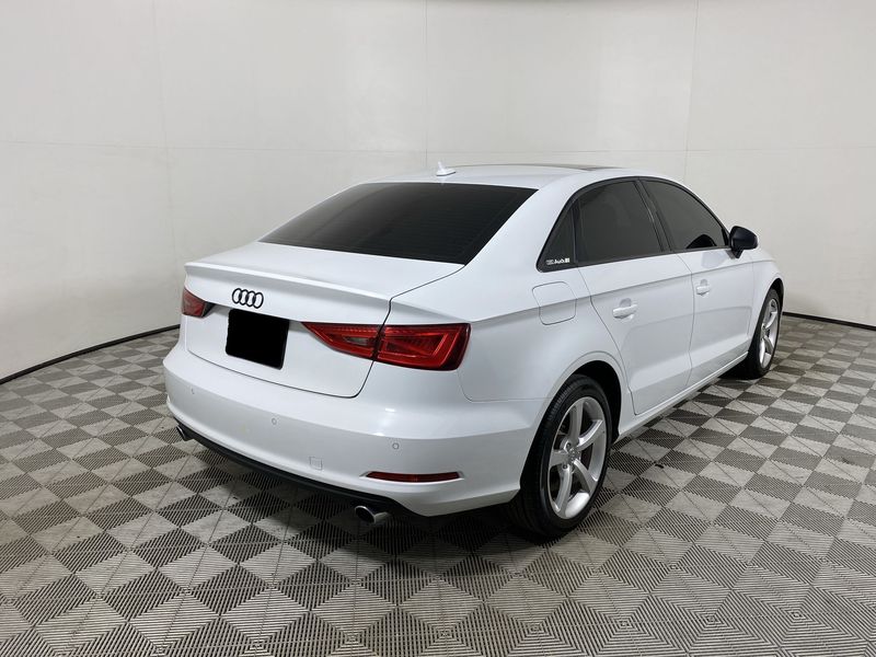 Audi A3 • 2016 • 43,826 km 3