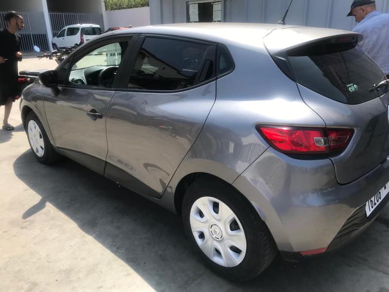 Renault Clio • 2016 • 80,000 km 1