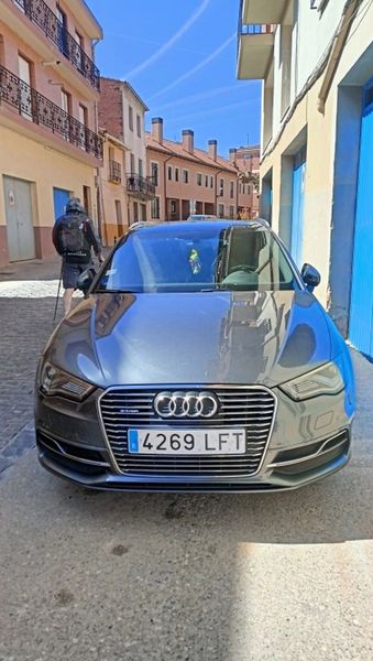 Audi A3 • 2015 • 86,000 km 2