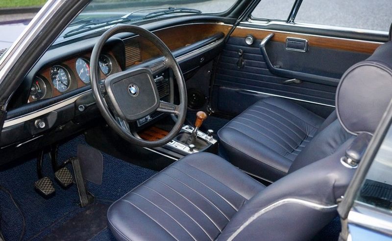 BMW 5 Series • 1971 • 118,900 km 3