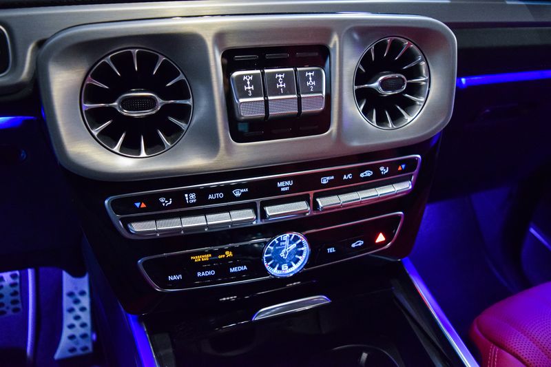 Mercedes-Benz G-Class • 2024 • 10 km 8