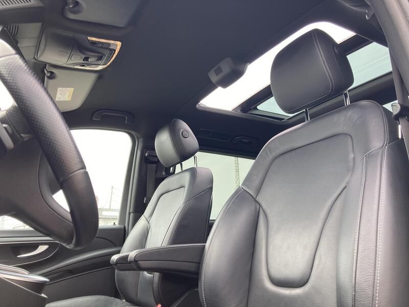 Mercedes-Benz Sprinter • 2021 • 59,230 km 10