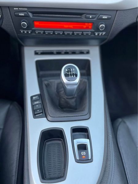 BMW Z4 • 2012 • 120,000 km 4