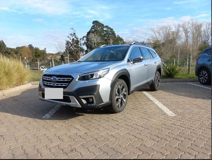 Subaru Outback • 2022 • 55,000 km 1