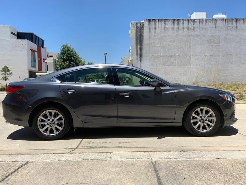 Mazda 6 • 2016 • 90,000 km 5
