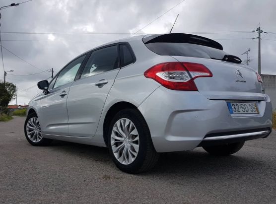 Citroën C4 • 2012 • 179,000 km 2