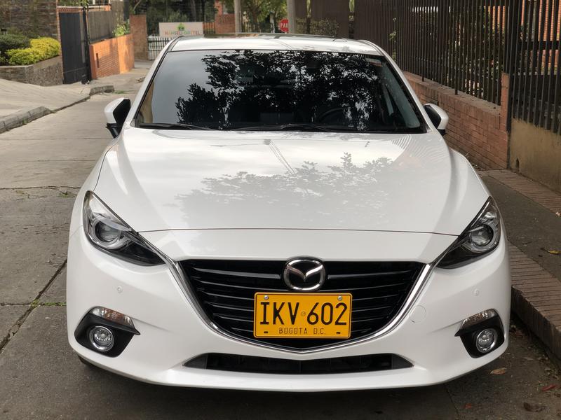Mazda 3 • 2016 • 51,000 km 2