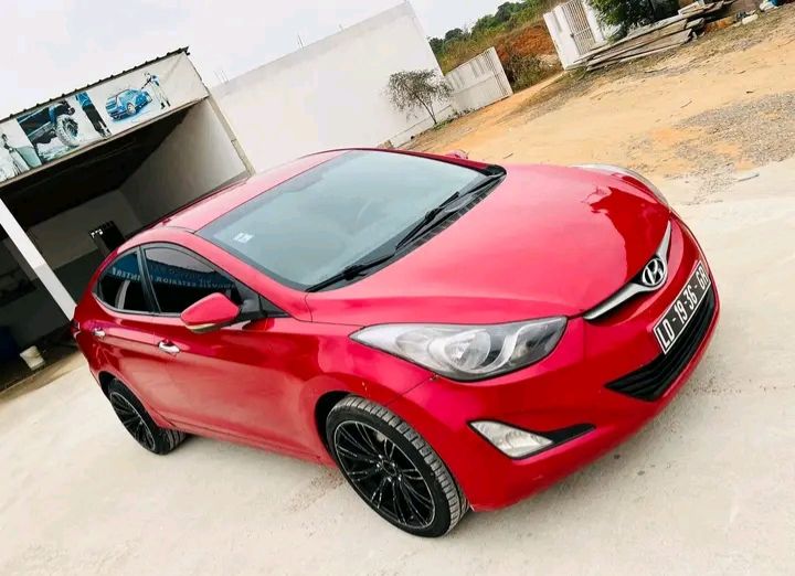 Hyundai Elantra • 2016 • 56 km 1