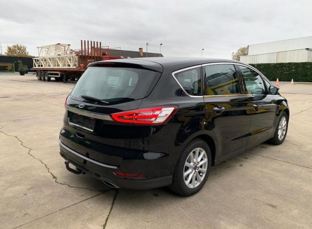 Ford S-Max • 2016 • 113,367 km 6