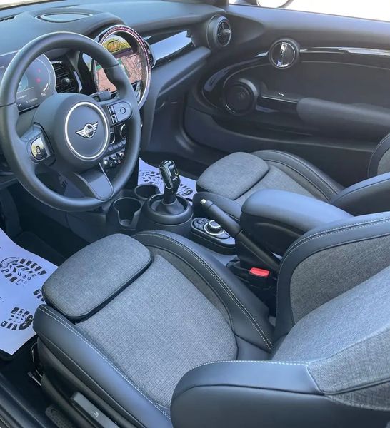 MINI Cooper Cabrio • 2023 • 18,000 km 10