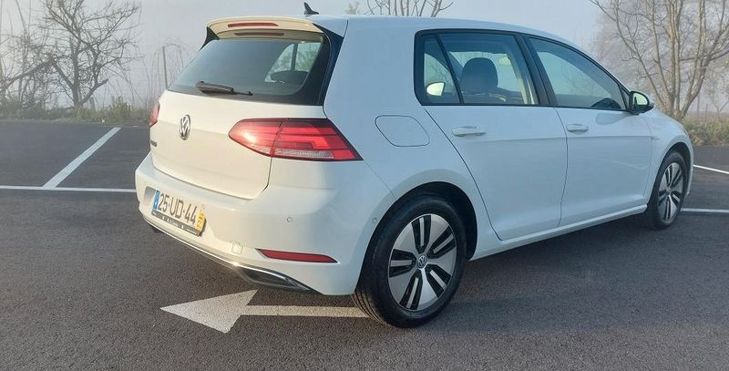 Volkswagen Golf • 2018 • 70,000 km 4