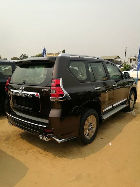 Toyota Land Cruiser • 2020 • 21 km 4