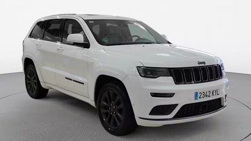 Jeep Grand Cherokee • 2019 • 114,045 km 1