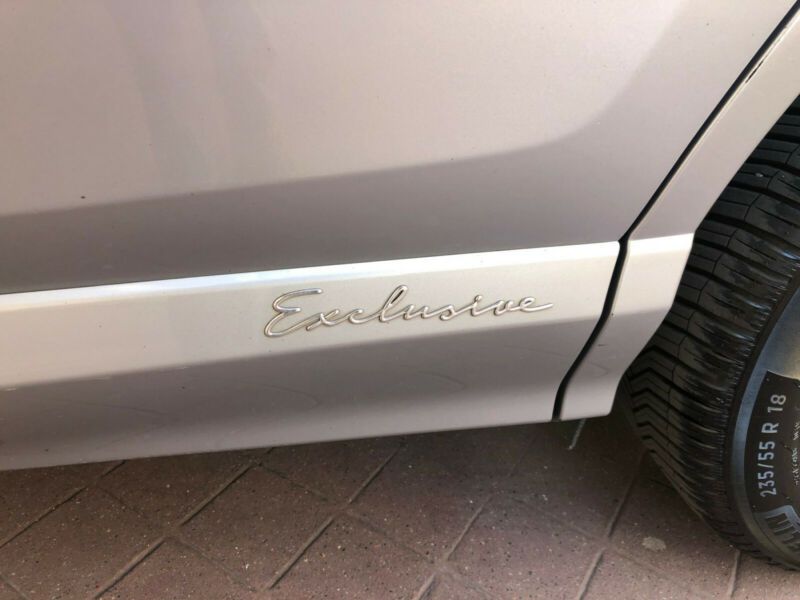 Toyota RAV4 • 2017 • 101,000 km 12