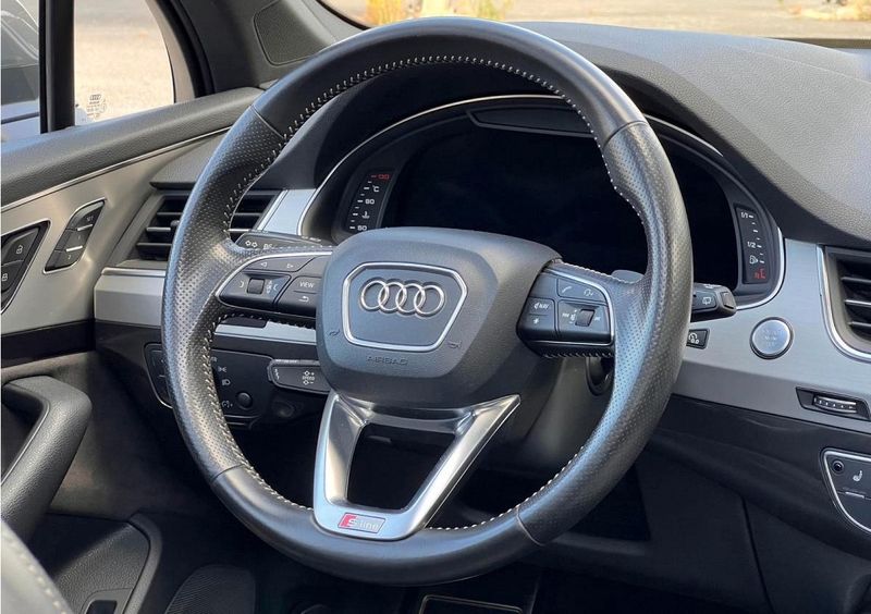 Audi Q7 • 2016 • 150,000 km 6