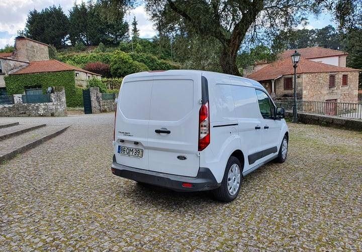 Ford Transit • 2015 • 79,999 km 2
