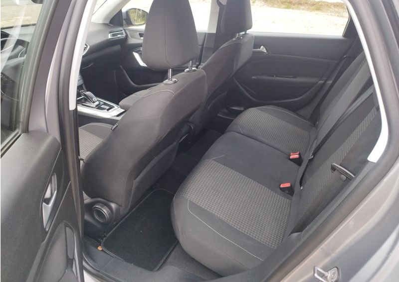 Peugeot 308 • 2019 • 140,000 km 6