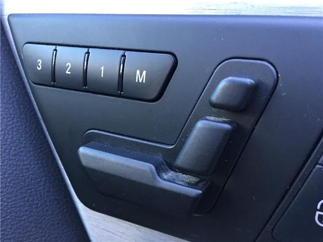 Mercedes-Benz GLK • 2010 • 214,000 km 9