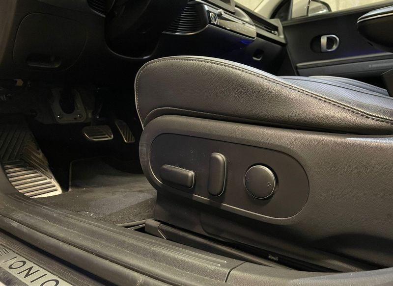 Hyundai Ioniq Electric • 2022 • 38,500 km 7