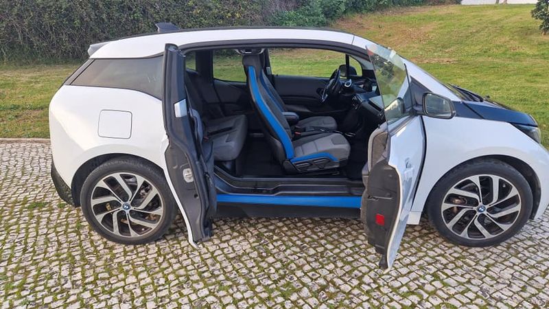 BMW i3 • 2017 • 105,000 km 8