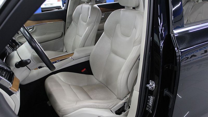 Volvo XC90 • 2021 • 96,000 km 8