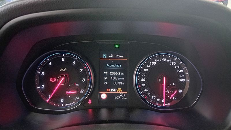 Hyundai i30 • 2018 • 40,710 km 11