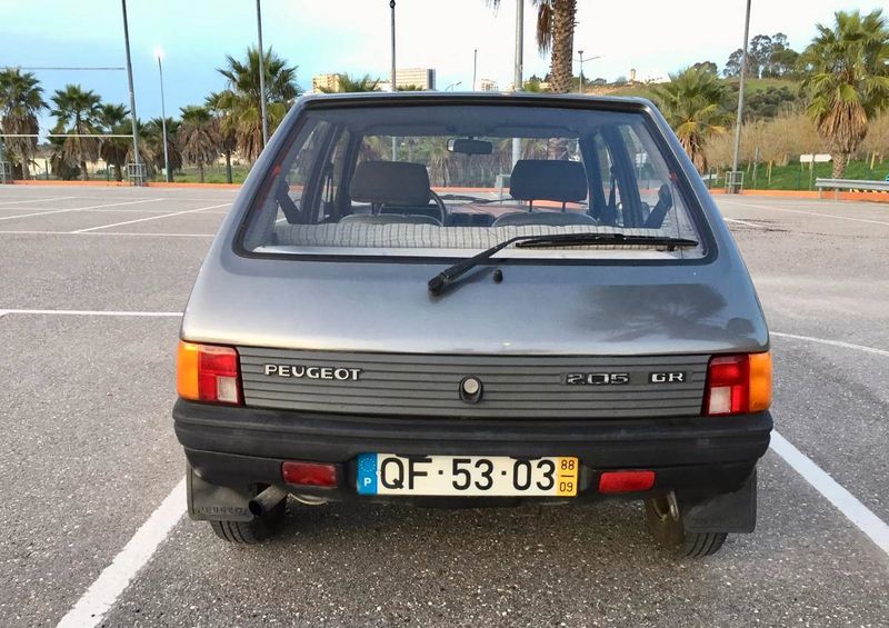 Peugeot 205 • 1988 • 179,000 km 5