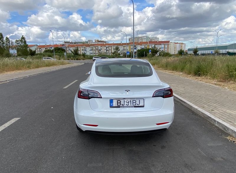 Tesla Model 3 • 2020 • 95,987 km 6