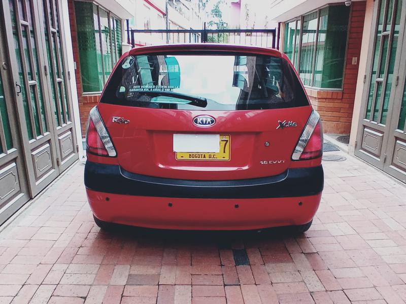 Kia Rio • 2009 • 63,000 km 2