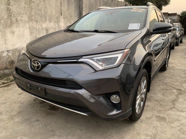 Toyota RAV4 • 2015 • 21 km 1