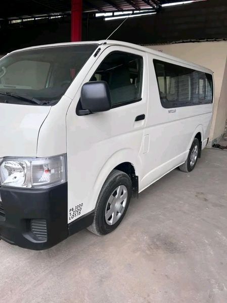 Toyota Hiace • 2016 • 50,000 km 1