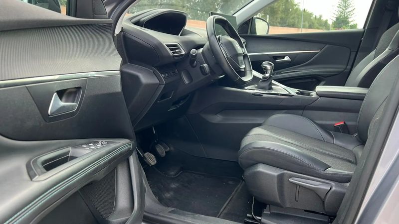 Peugeot 3008 • 2022 • 108,000 km 7