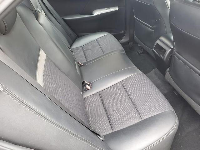 Toyota Camry • 2012 • 98,000 km 3