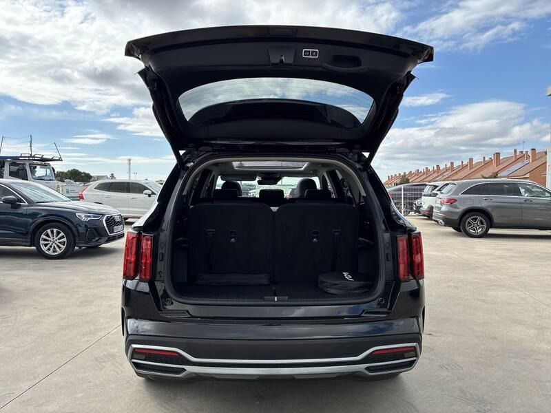 Kia Sorento • 2023 • 46,853 km 5