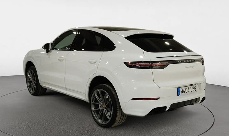 Porsche Cayenne • 2019 • 2,019 km 3