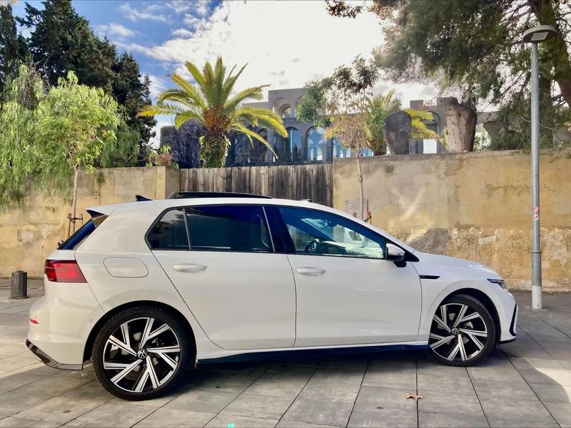 Volkswagen Golf • 2020 • 57,000 km 3