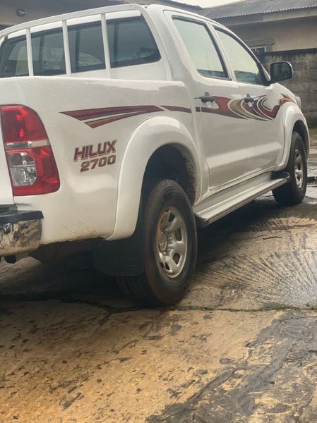 Toyota Hilux • 2016 • 23 km 2