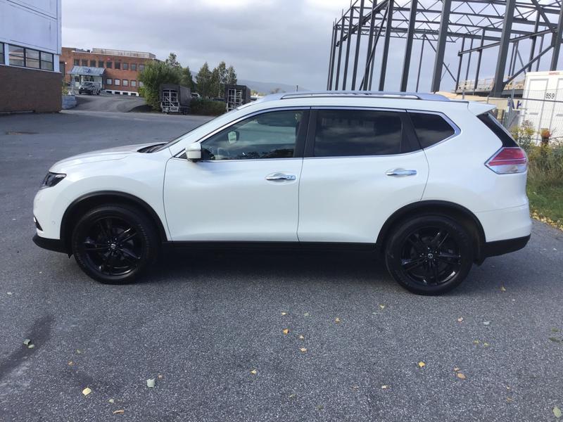 Nissan X-Trail • 2017 • 32,930 km 2
