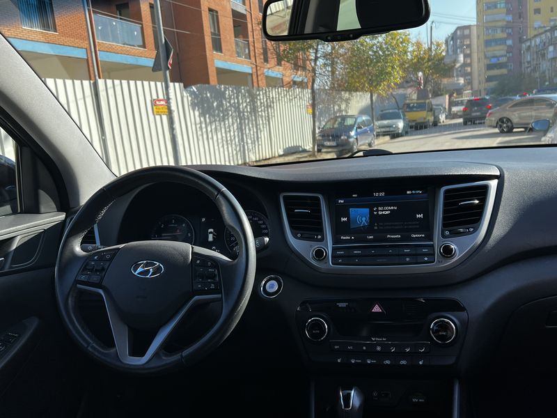 Hyundai Tucson • 2016 • 220,000 km 9